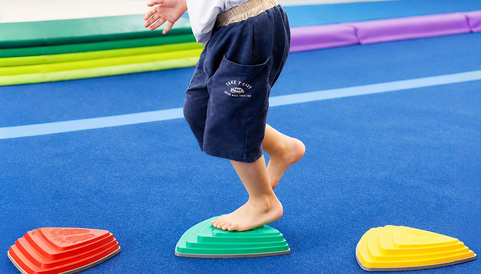 運動遊びに取り組む子ども